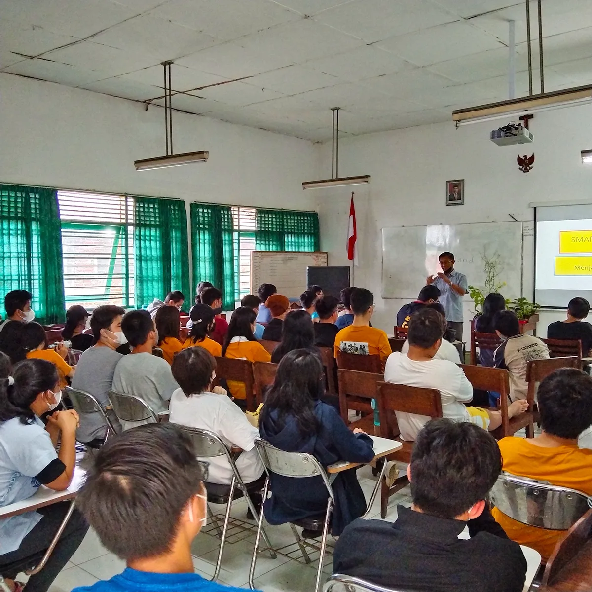 Kunjungan siswa SD ke area KPTT ungaran dalam agenda Fieldtrip